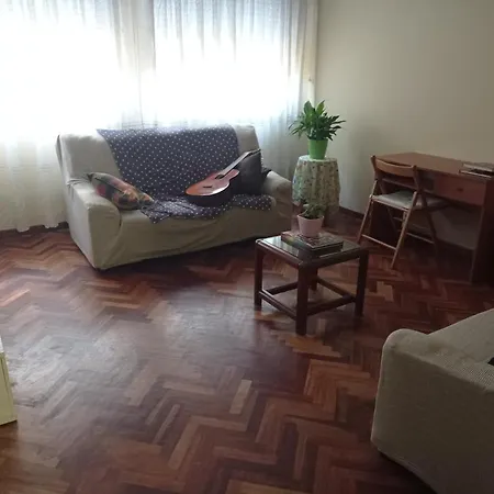 Piso Al Lado De Estacion Intermodal